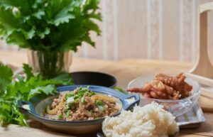 Lao pork salad with rice and vegetable